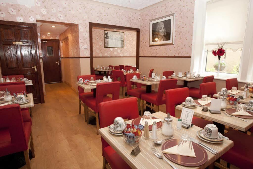 Valentine Lodge Over 21 Adult Couples Only 블랙풀 외부 사진